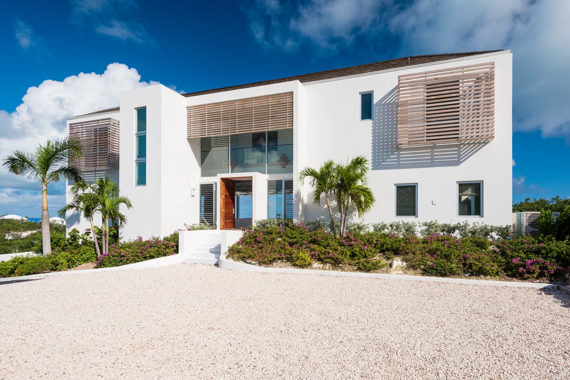 North Shore Four Bedroom Ocean View Villa - Image 2