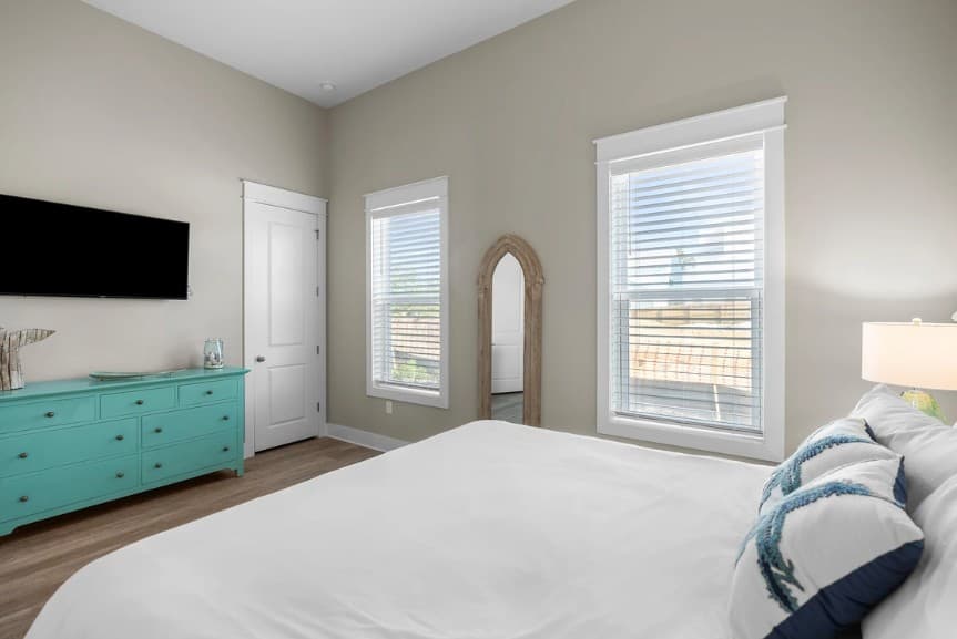 White Sands - Image 24