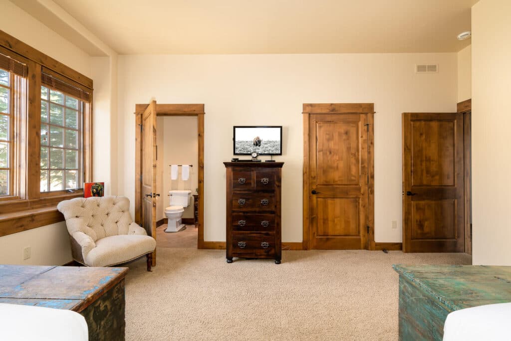 Mountain Loop Home - Image 13