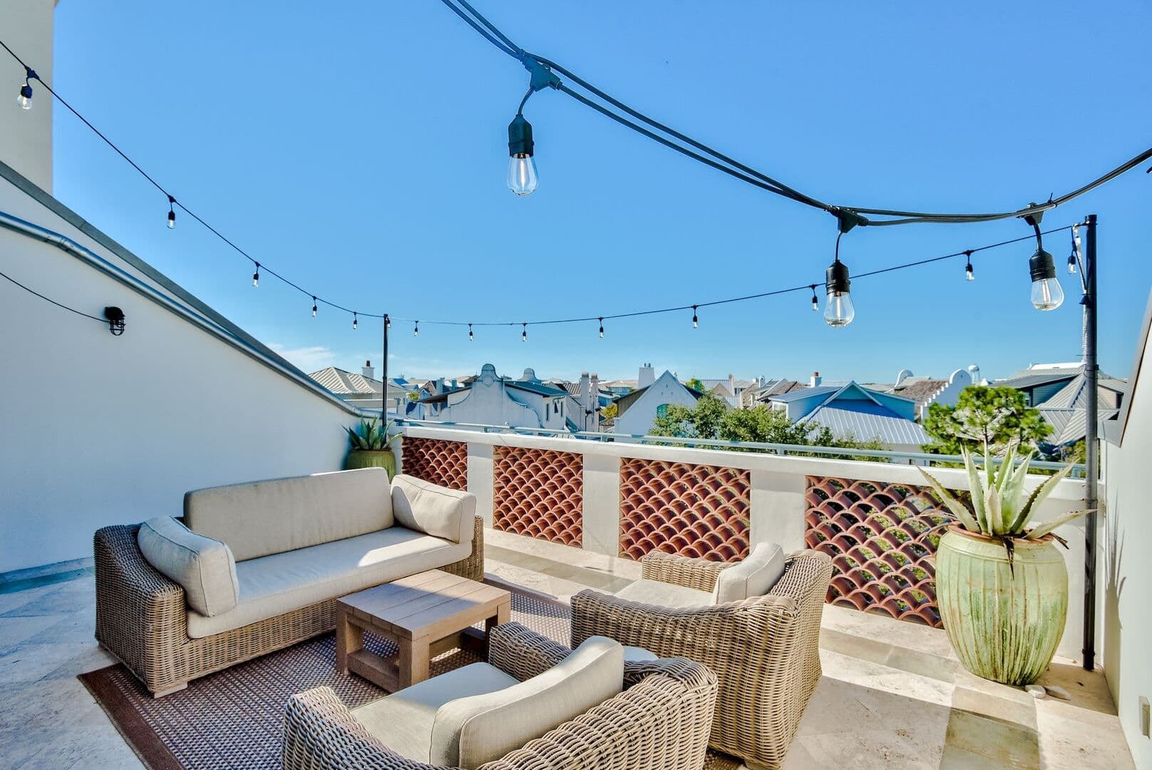 Main Street Penthouse - Image 9