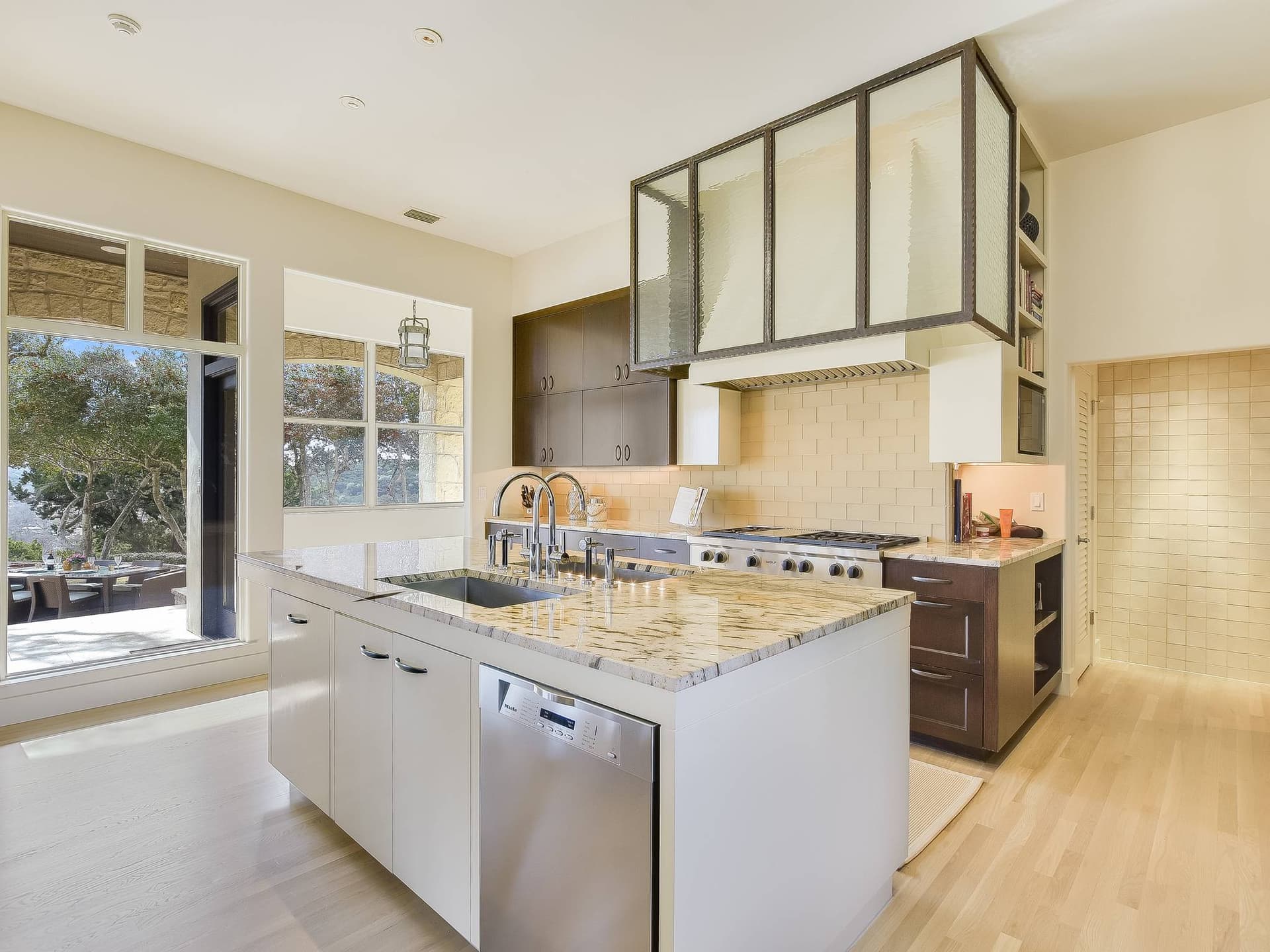 Lakeview on Lake Austin - Image 12