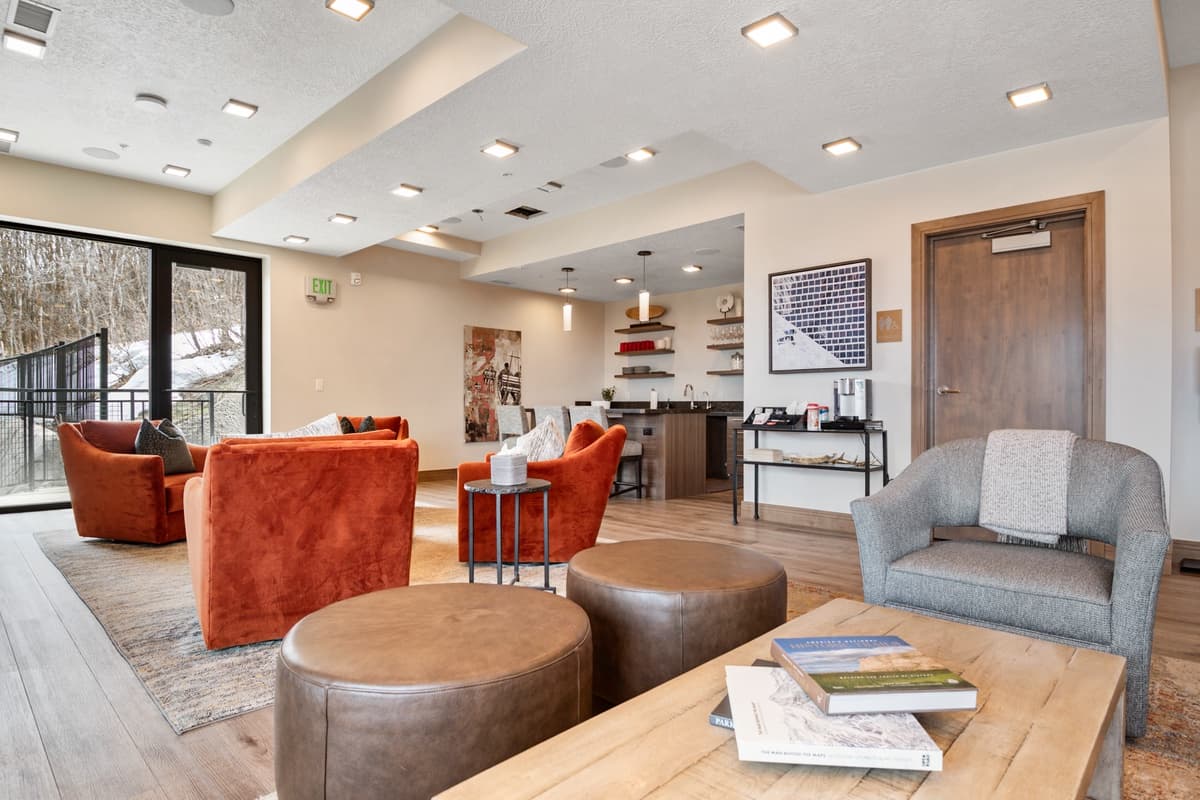 Kings Crown #103 - Image 39