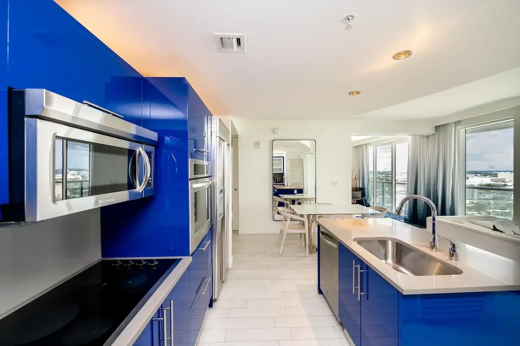 Horizon Condo #2108 - Image 10