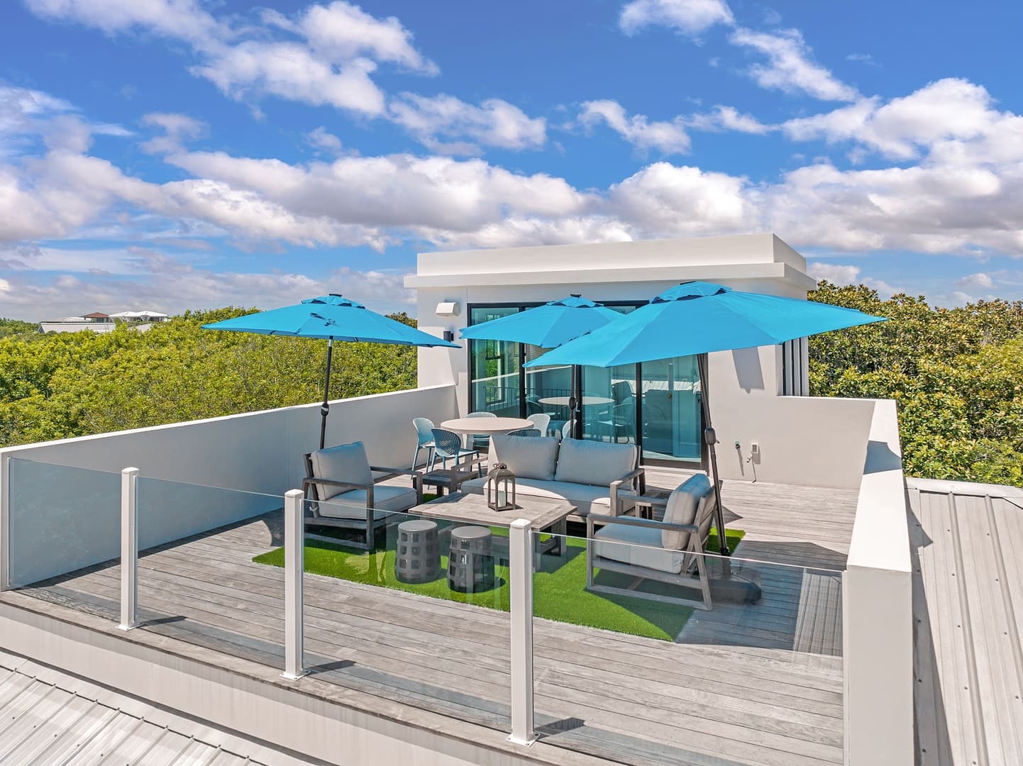 Summer Nights - Image 61