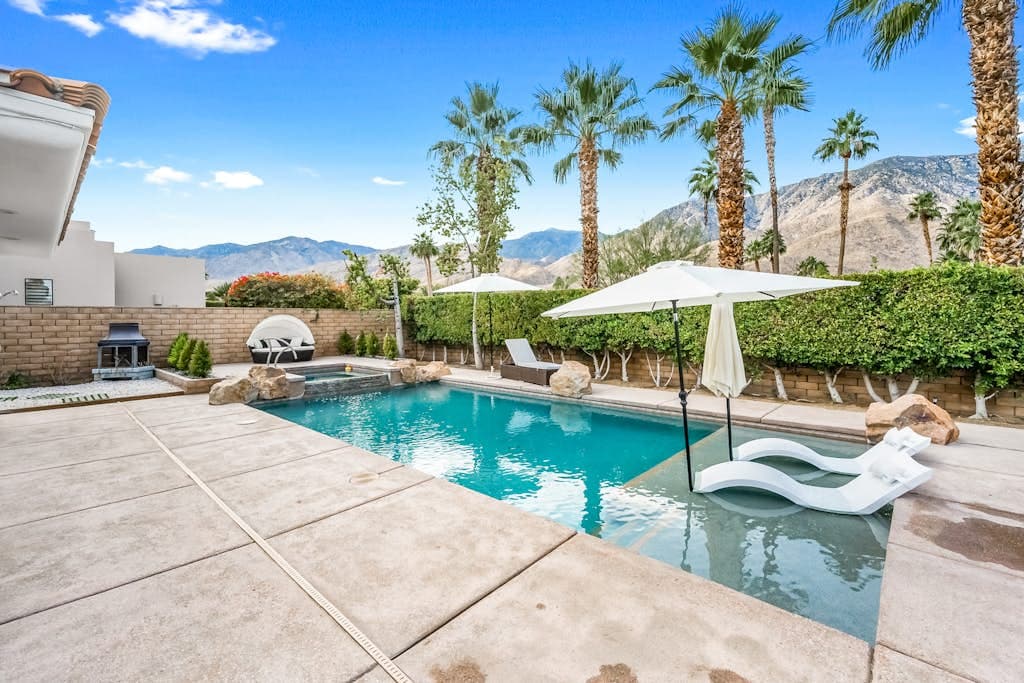 Palm Springs Villa - Image 31