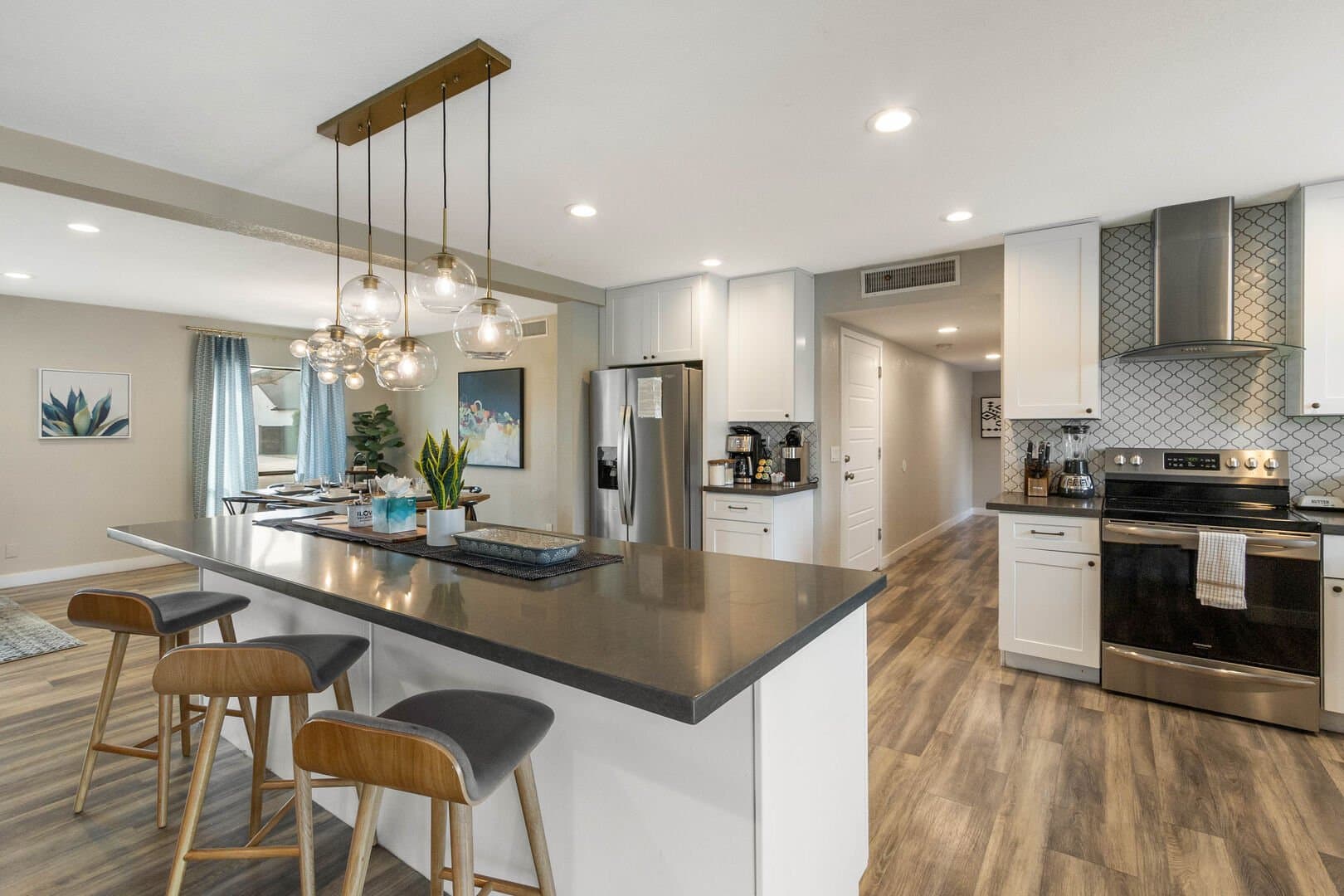 Day Dream - Image 12