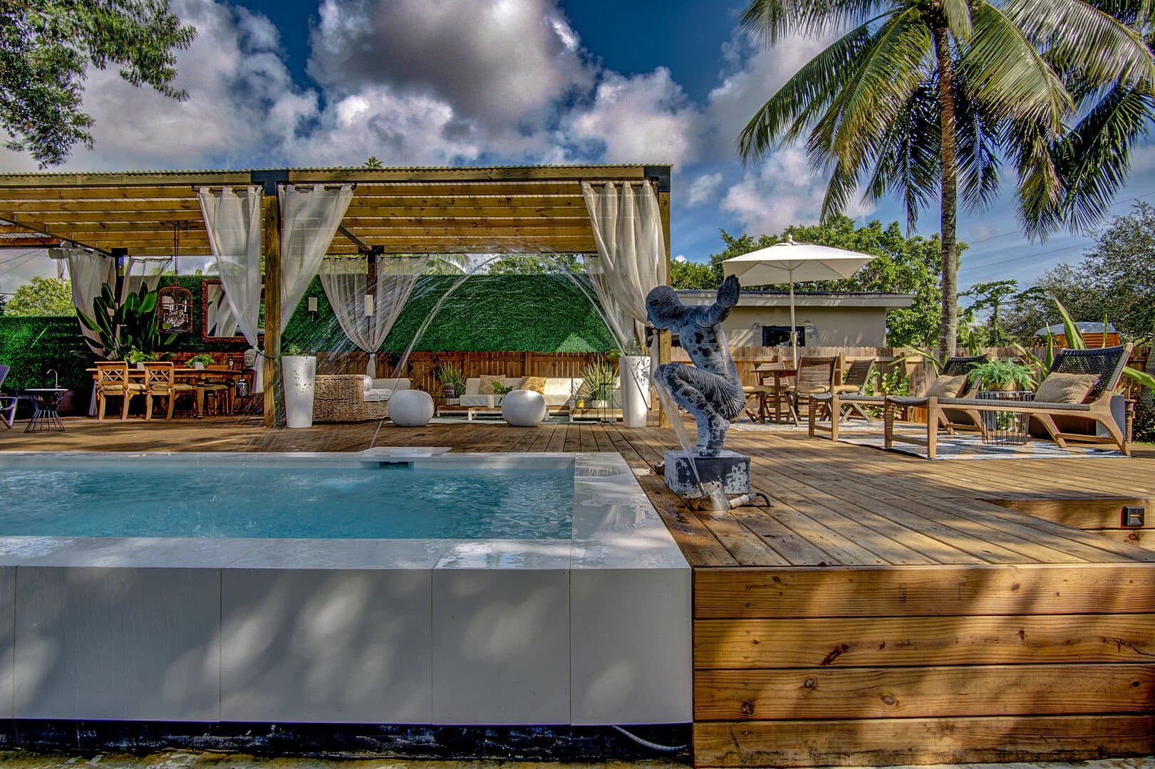 Tree House - Image 52