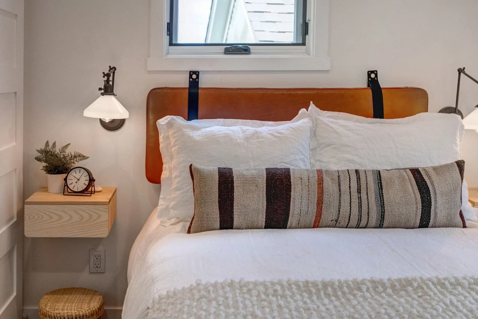 Alpine Minnie's - Image 27