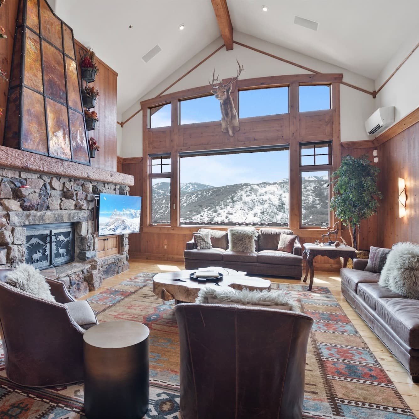 Timber Lodge at the Oaks - Image 1