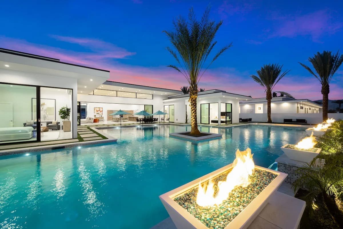 Bravo Villa #13 - Image 49