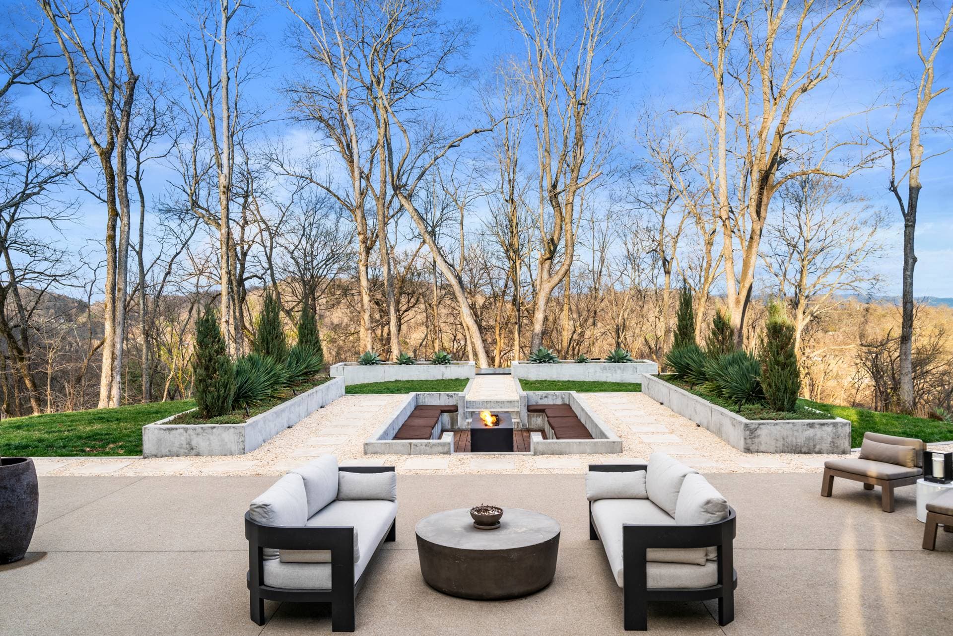 Hilltop Hideaway - Image 2