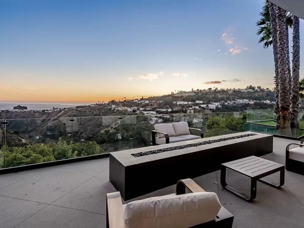 Monarch Modern - Image 44