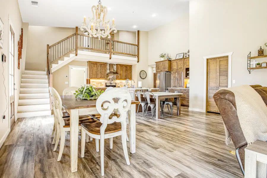 The Escape at Hilltop - Image 3