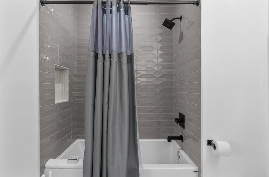 Happy by the Sea - Image 59