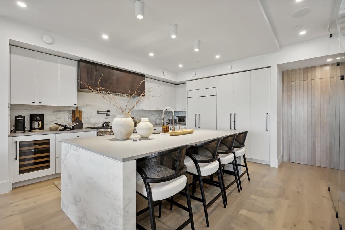 Slopeside Modern - Image 10