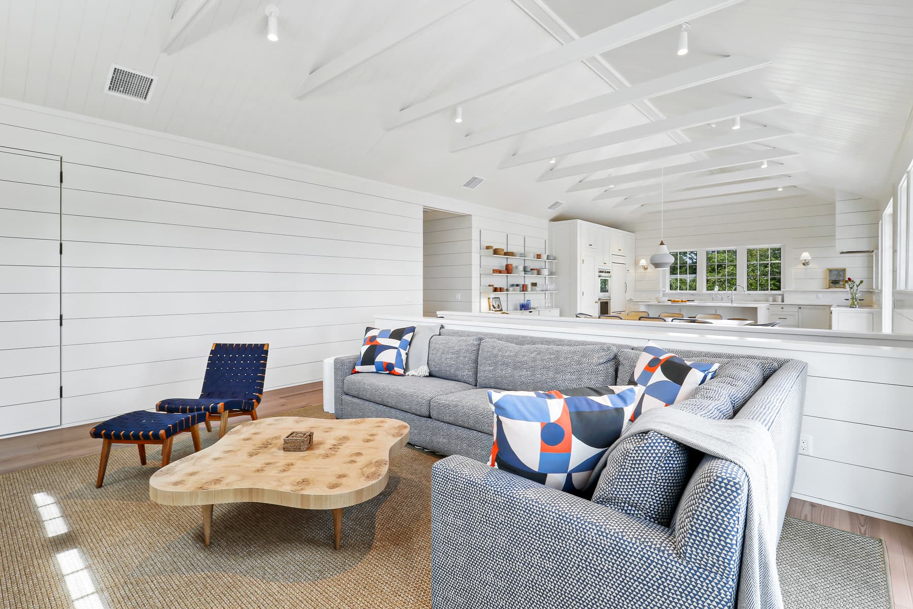 Cassina Sands - Image 6