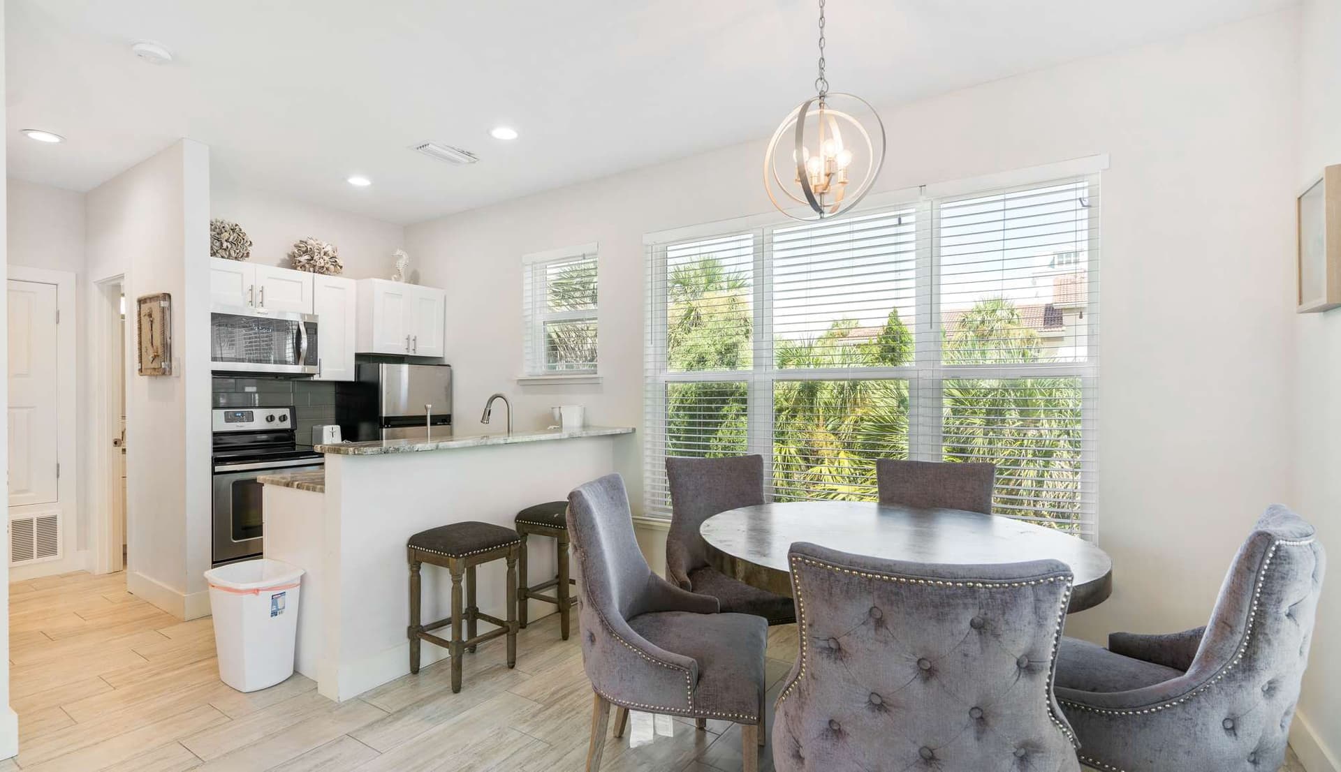 Latitudes Manor - Image 47