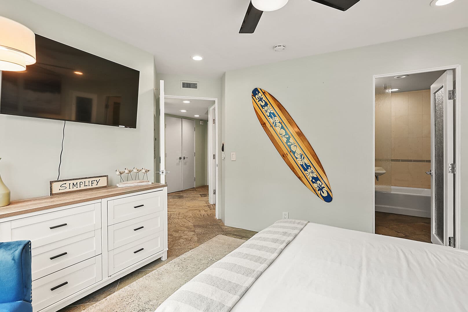 Oceanfront Haven - Image 23