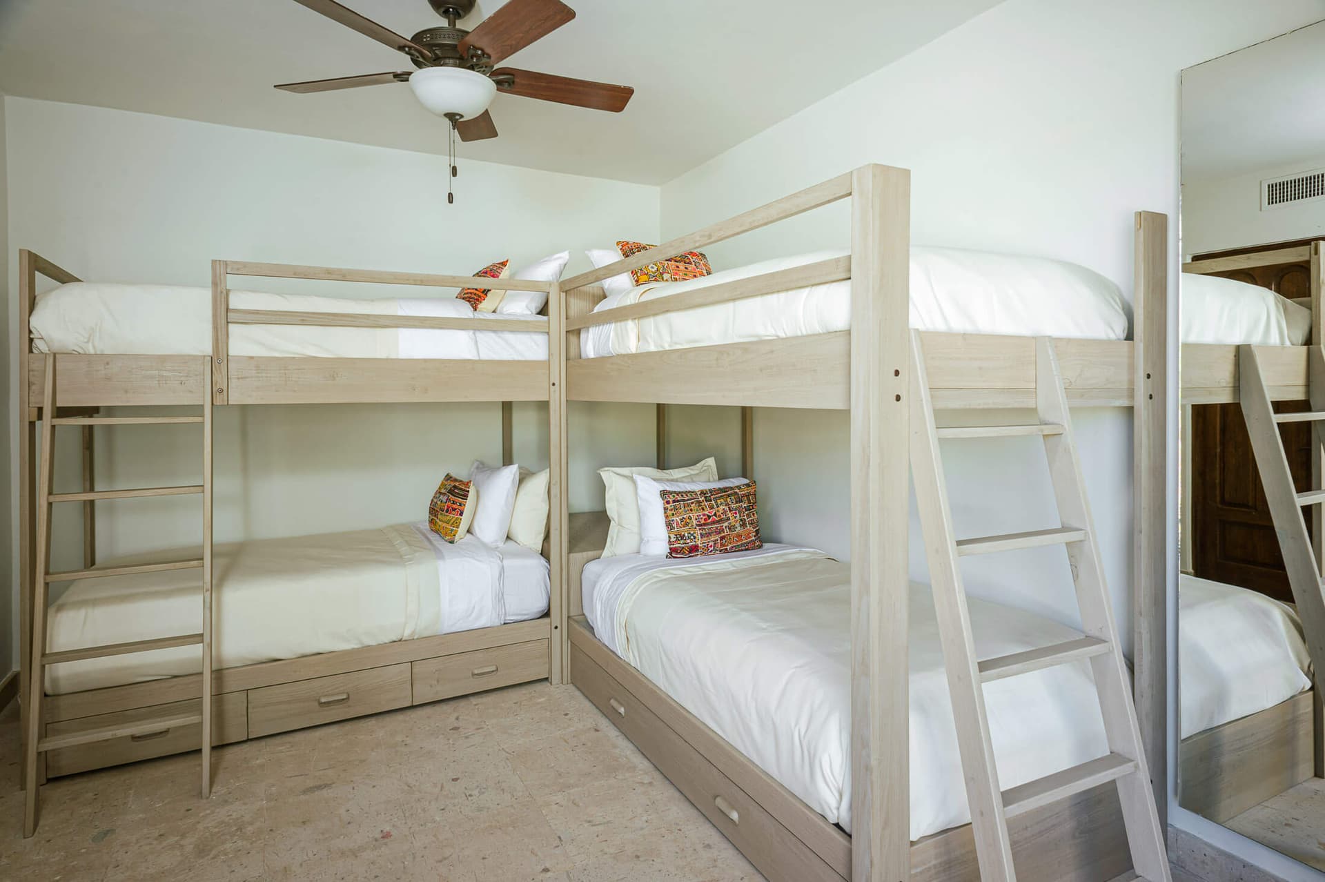 Casa de las Risas - Image 35