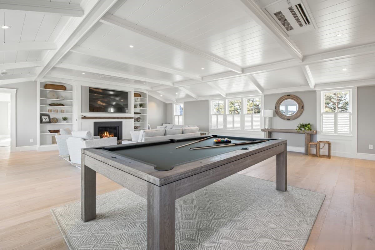 Strong Island Manse - Image 32