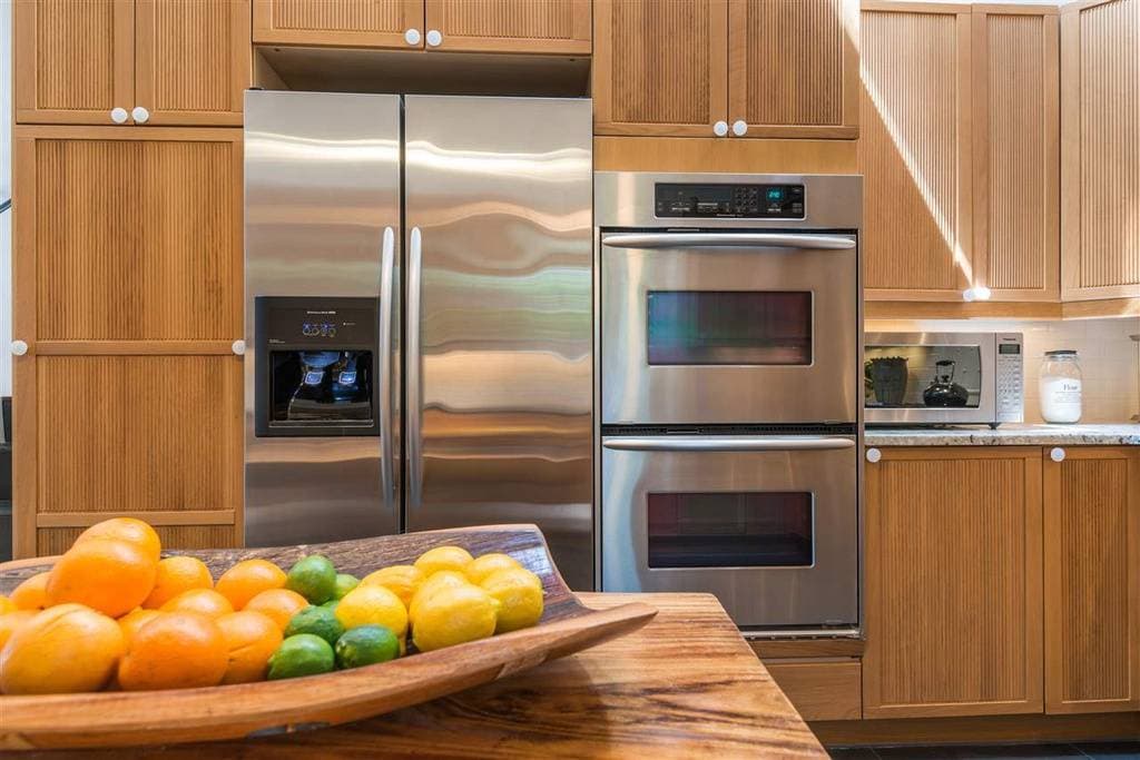 Palace Hillside - Image 11