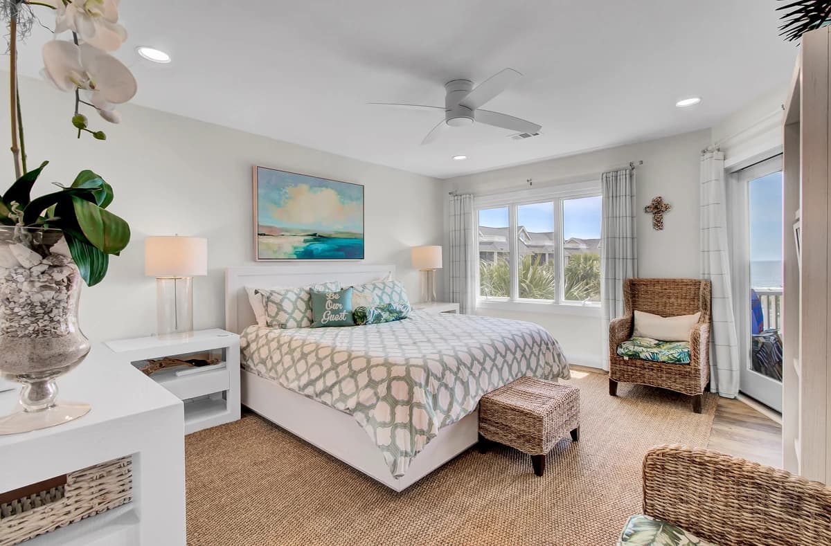 Port O Call #303D - Image 11