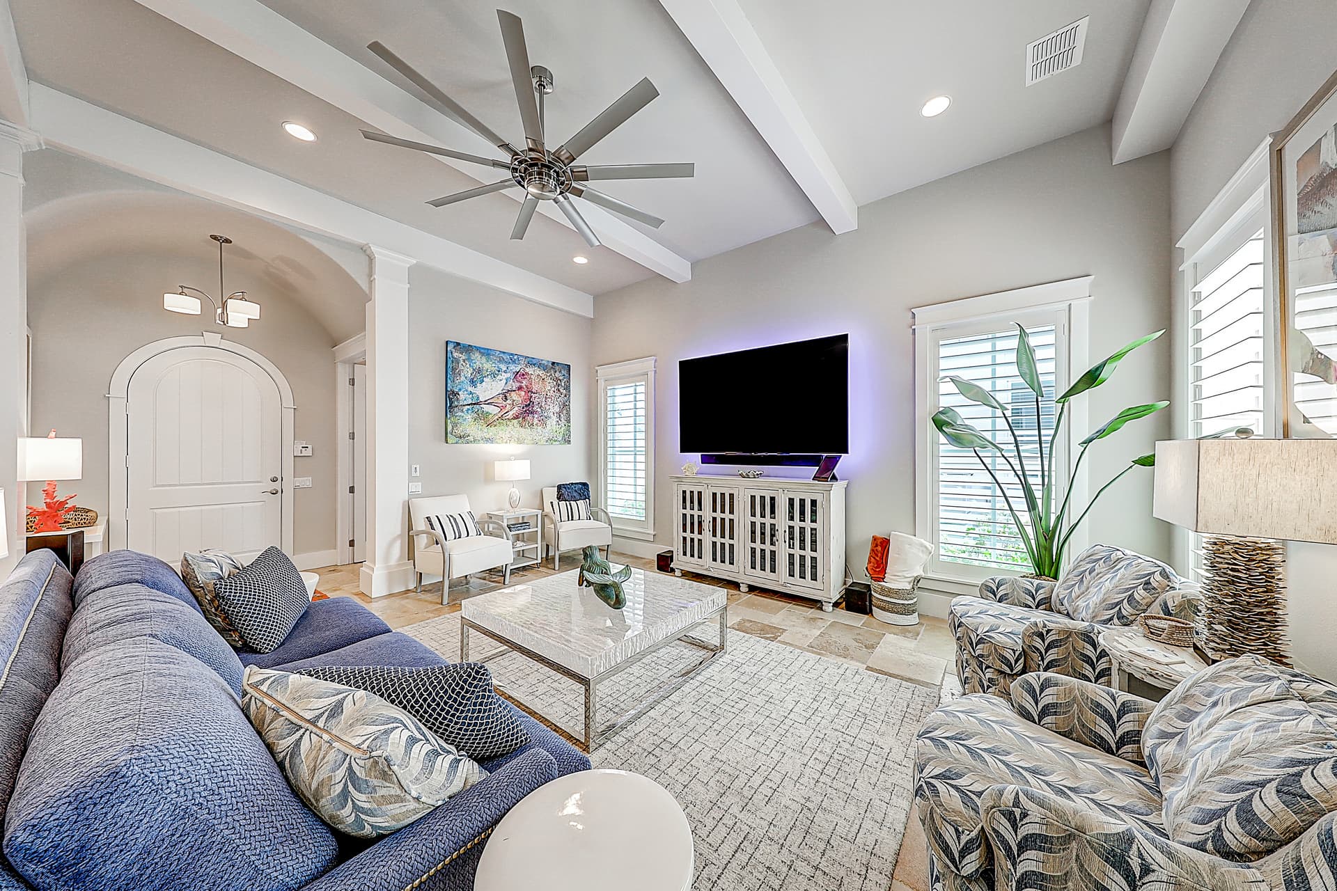 Sunrise Avenue House - Image 2