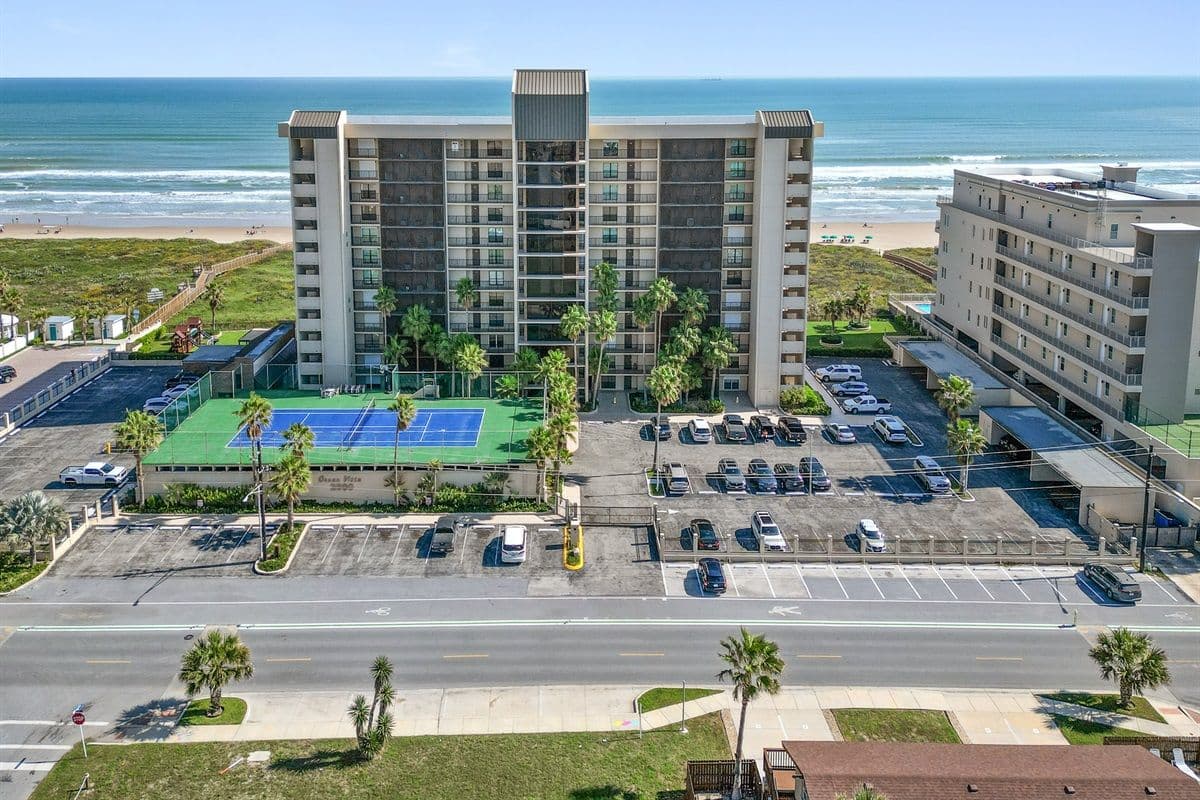 Ocean Vista Towers - Image 27