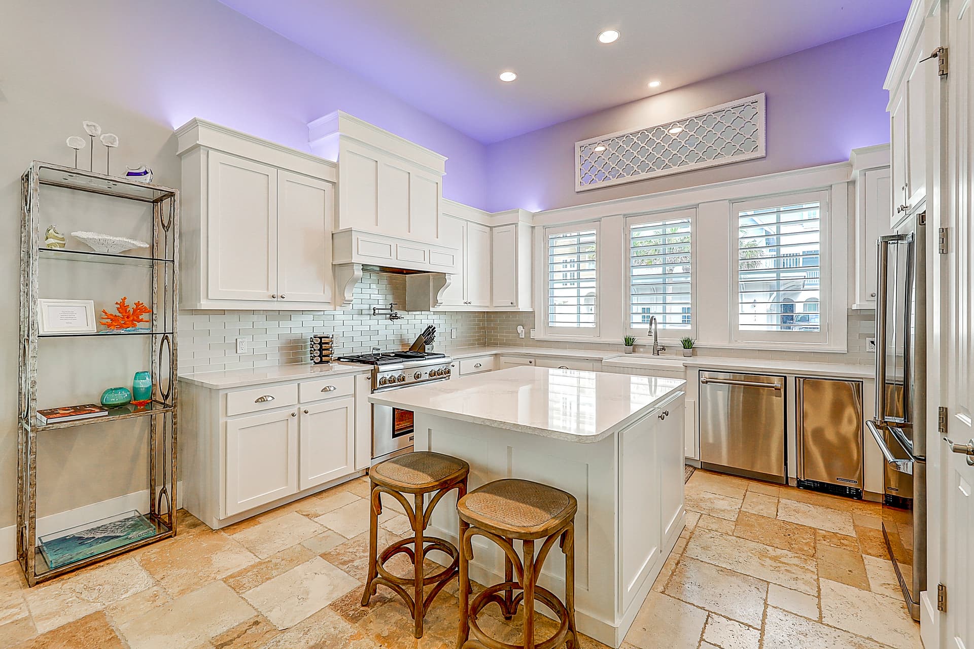 Sunrise Avenue House - Image 3