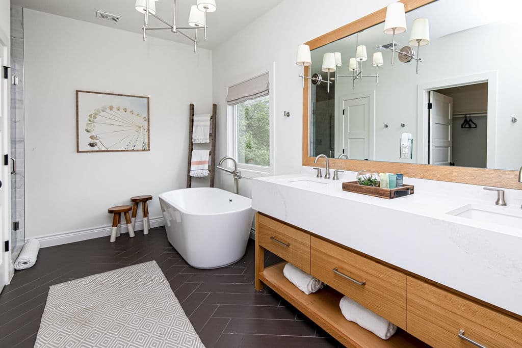 Hill Country Hideaway - Image 25