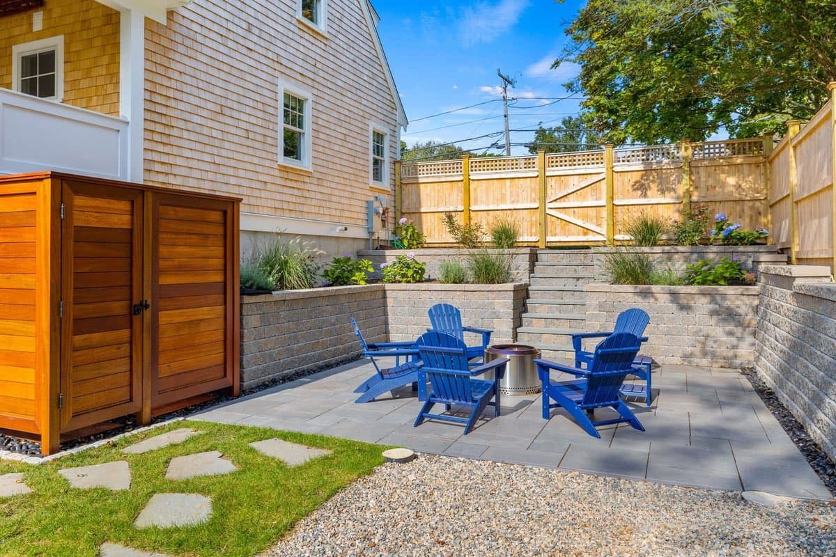 Down Easy - Image 22