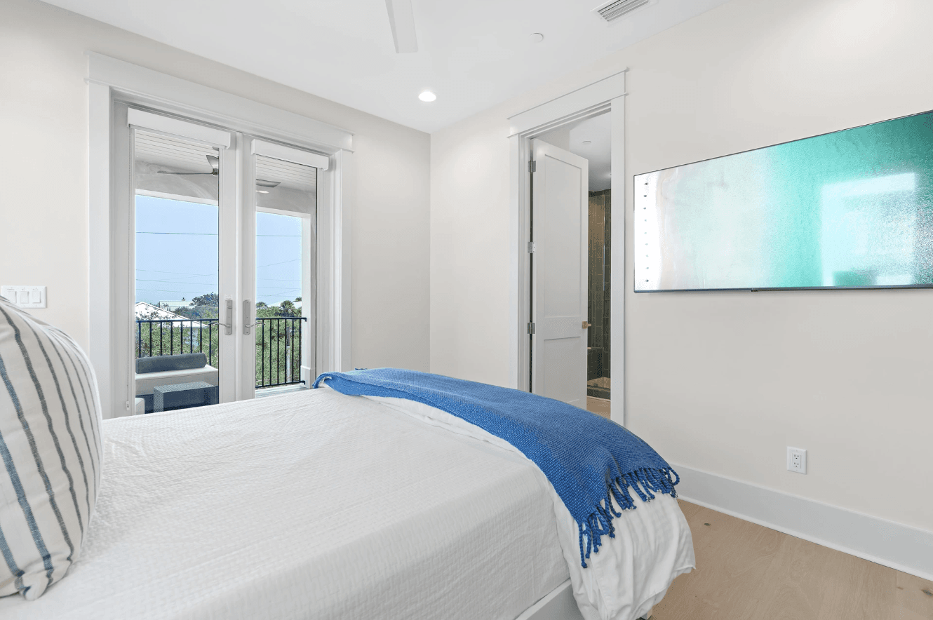 All Decked Out Seagrove - Image 41