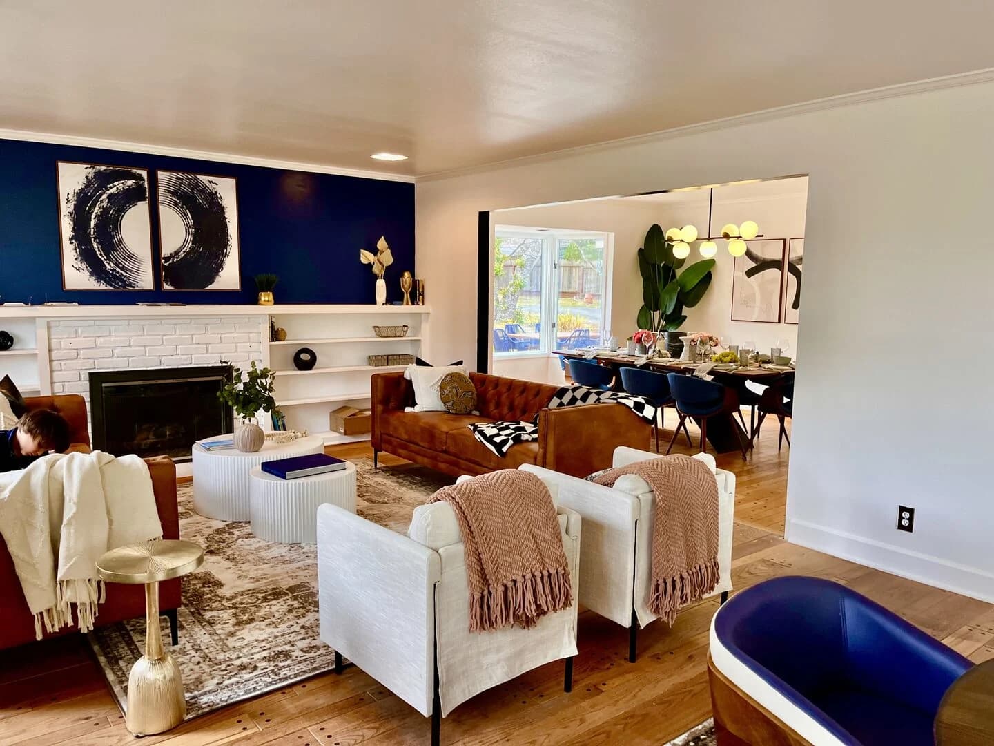 Pebble Modern Home - Image 24