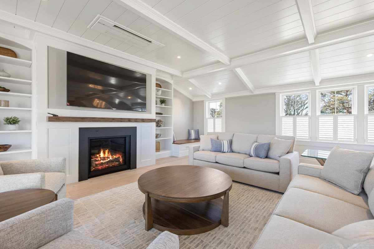 Strong Island Manse - Image 36