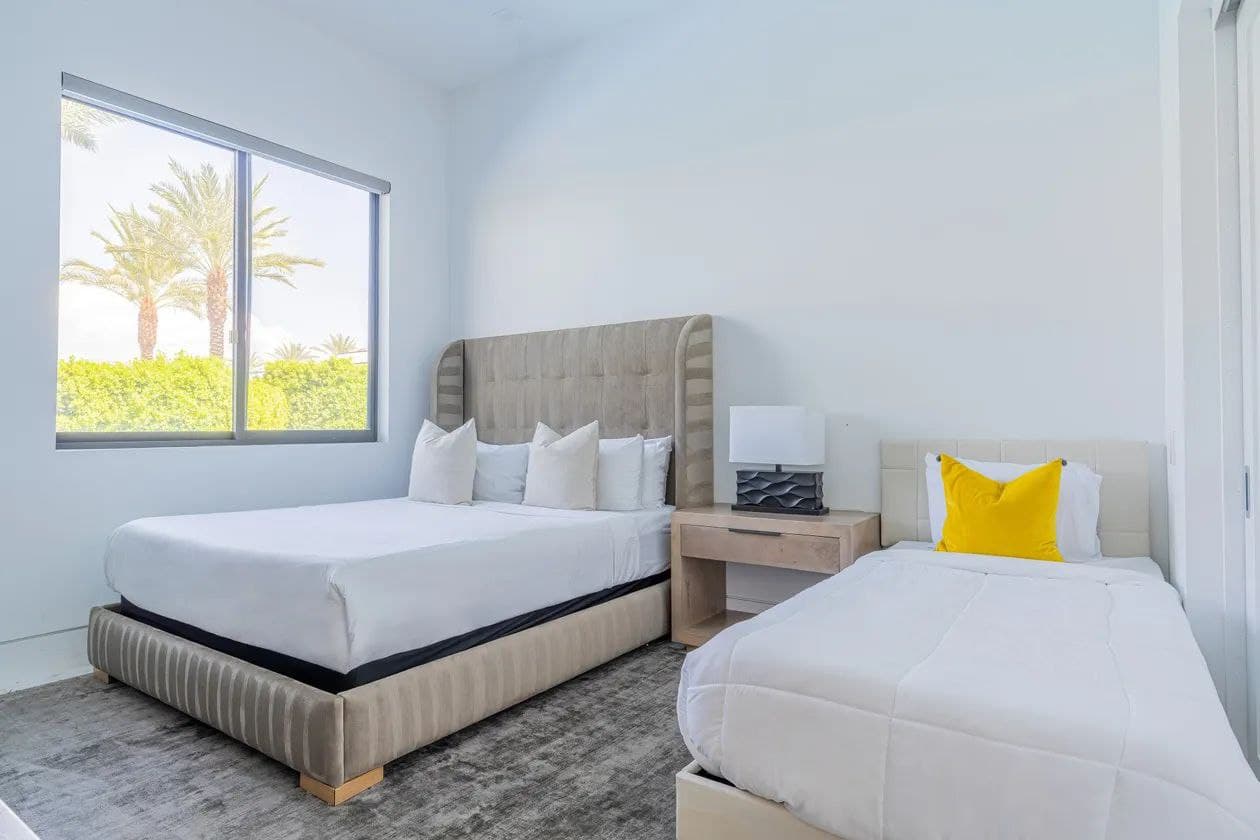 Bravo Villa #4 - Image 25