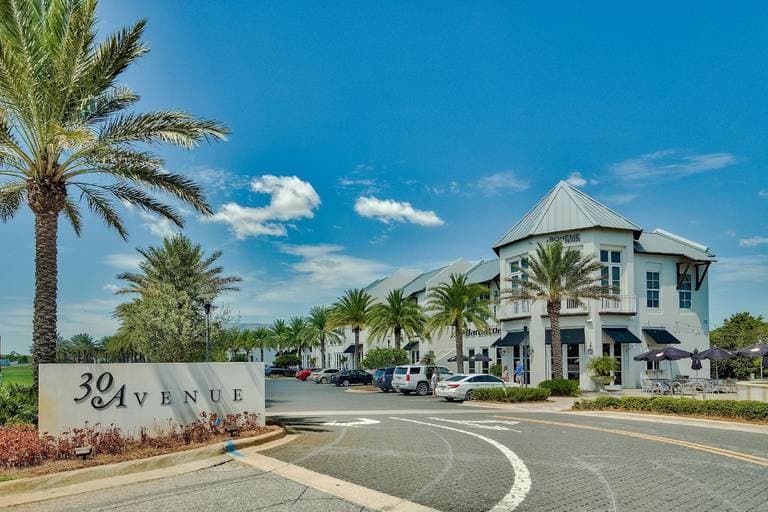 Mira Bella House - Image 54