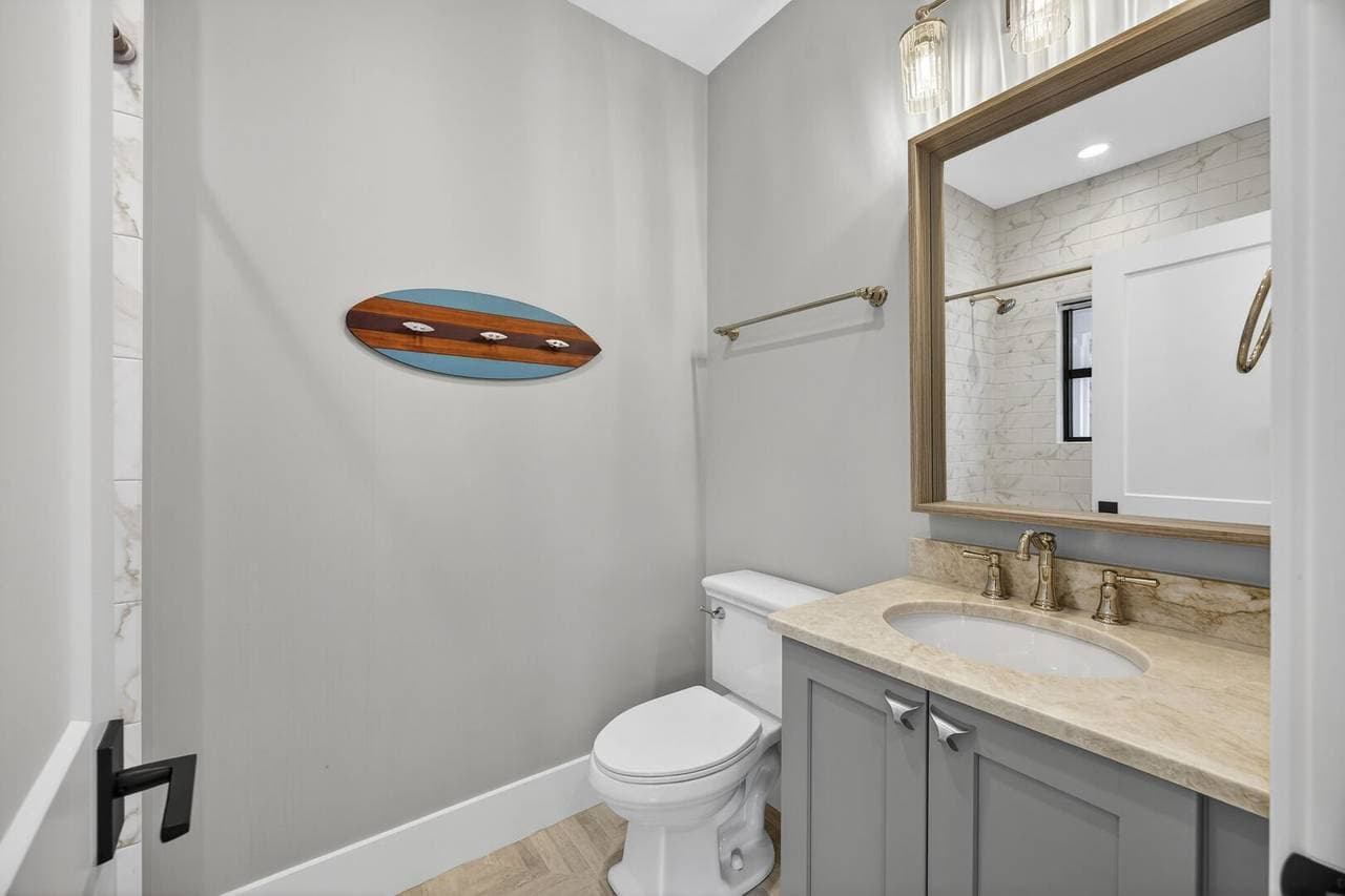 IOP Escape at 26th Avenue - Image 37