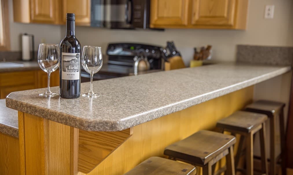 Running Bear Home - Image 10