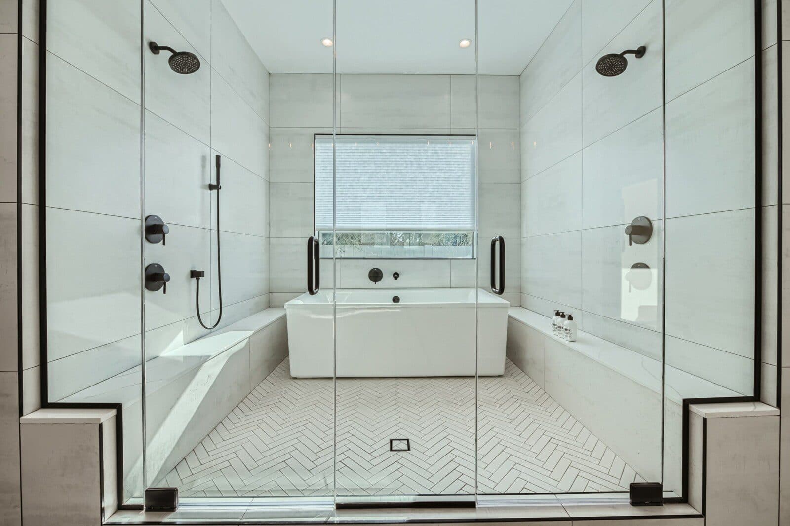 Palm Silhouette Villa - Image 3