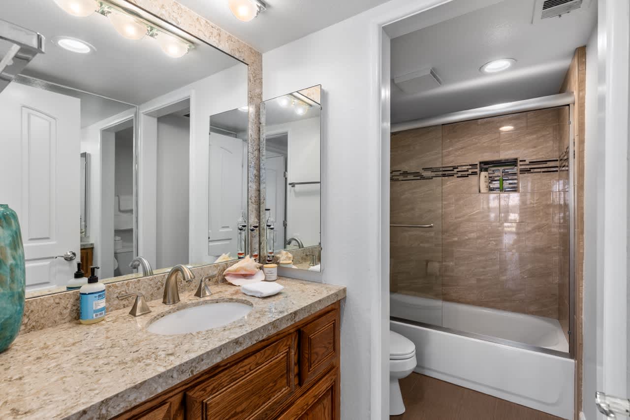 Desert Flower Condo - Image 27