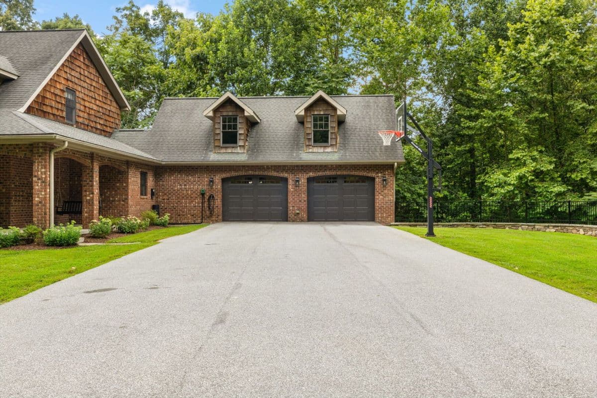 The Huntly Estate - Image 158