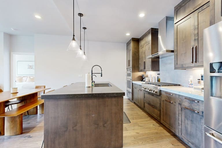 Luxury Hideout Overlook - Image 7