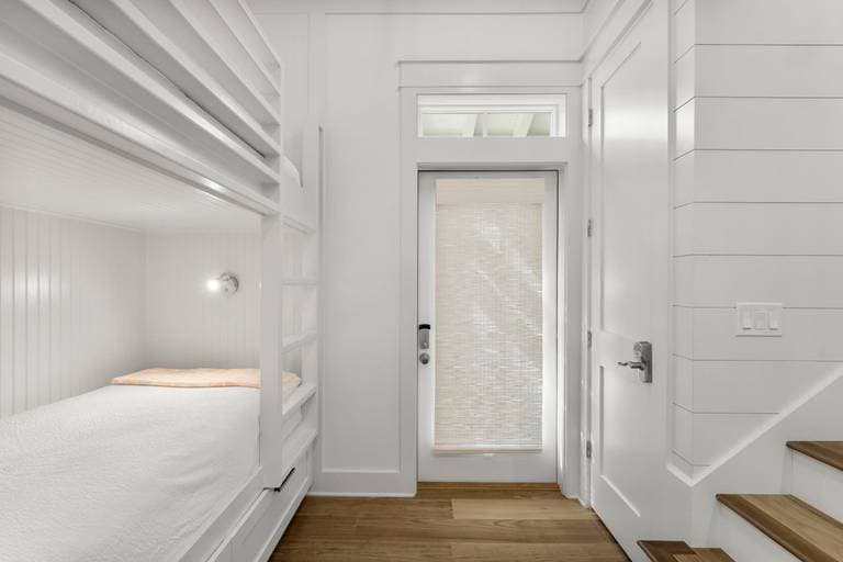 Mermaids Grotto - Image 21