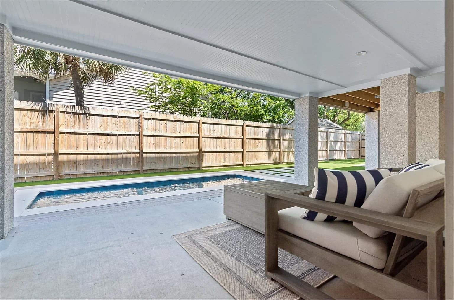 Amalfi Palms Getaway - Image 82