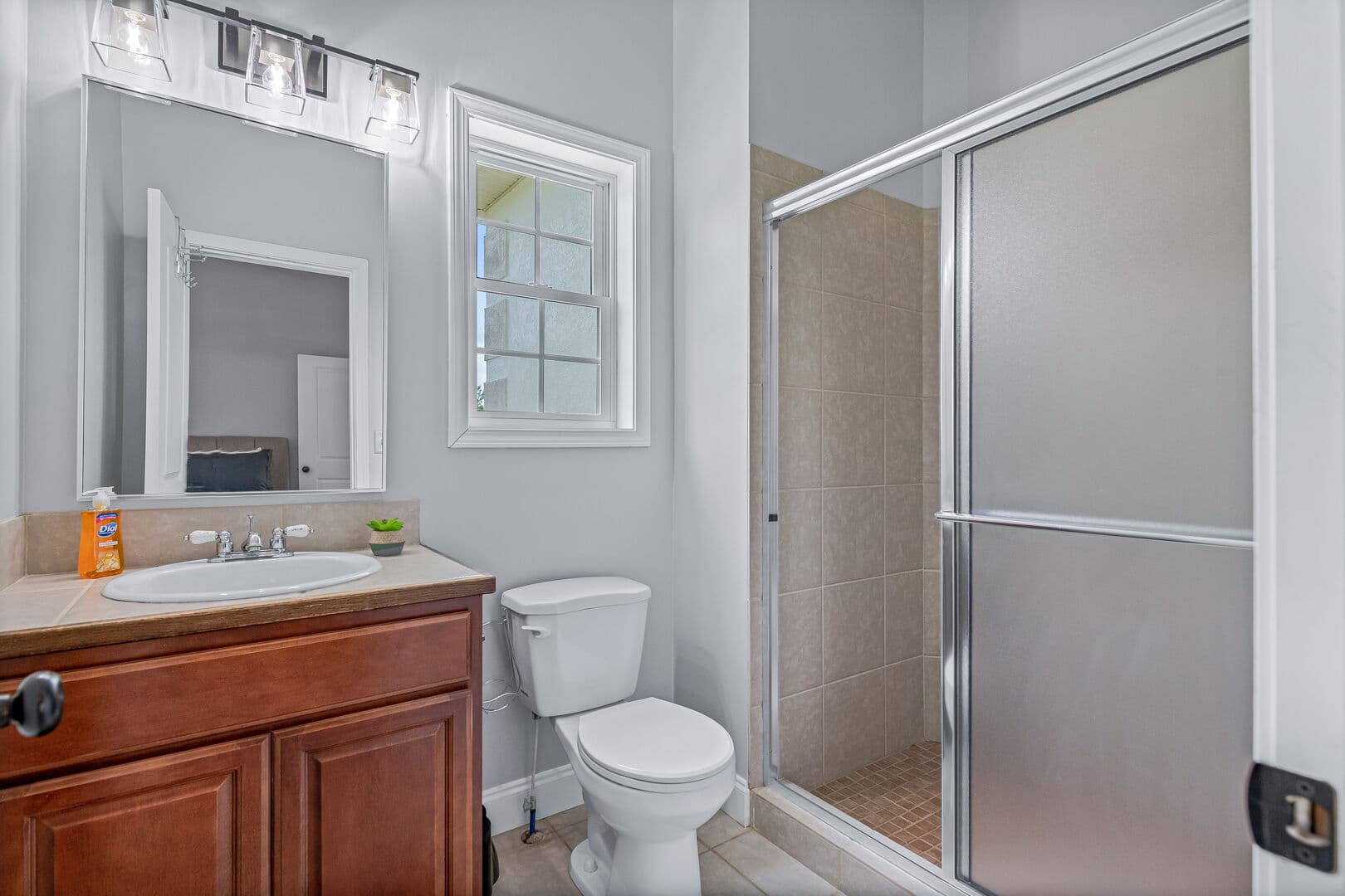 Nader Manor - Image 15