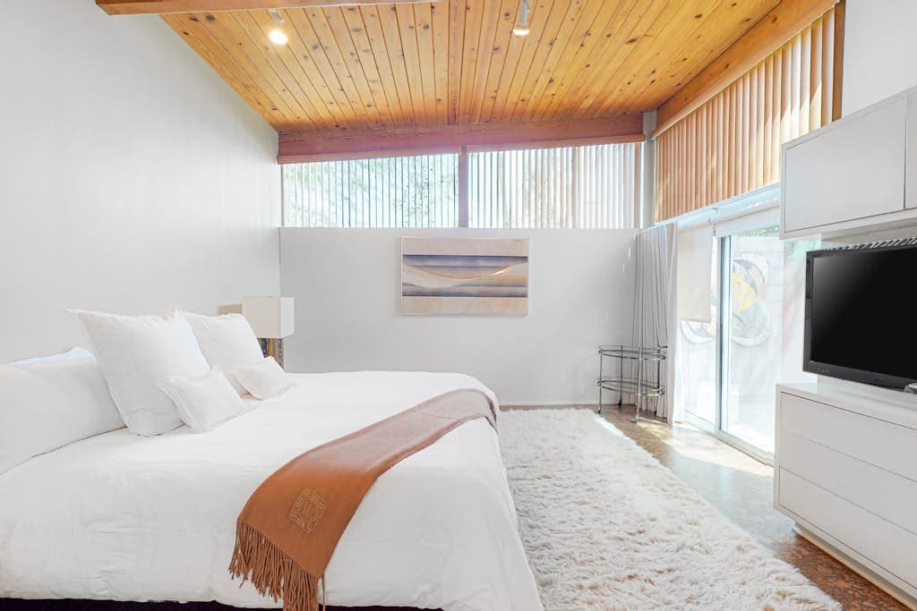 Las Palmas Monte Vista - Image 10