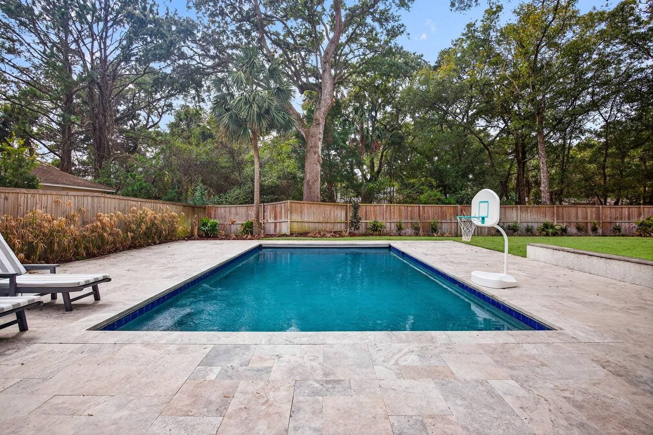 IOP Escape at 26th Avenue - Image 40