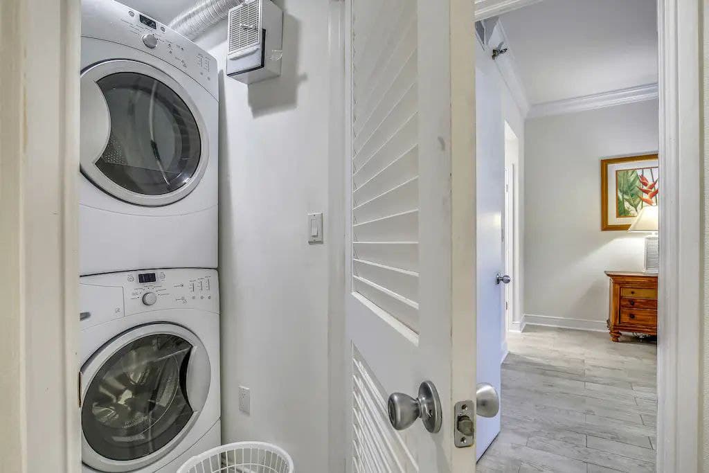 Sunset at Harbour Place - Image 23