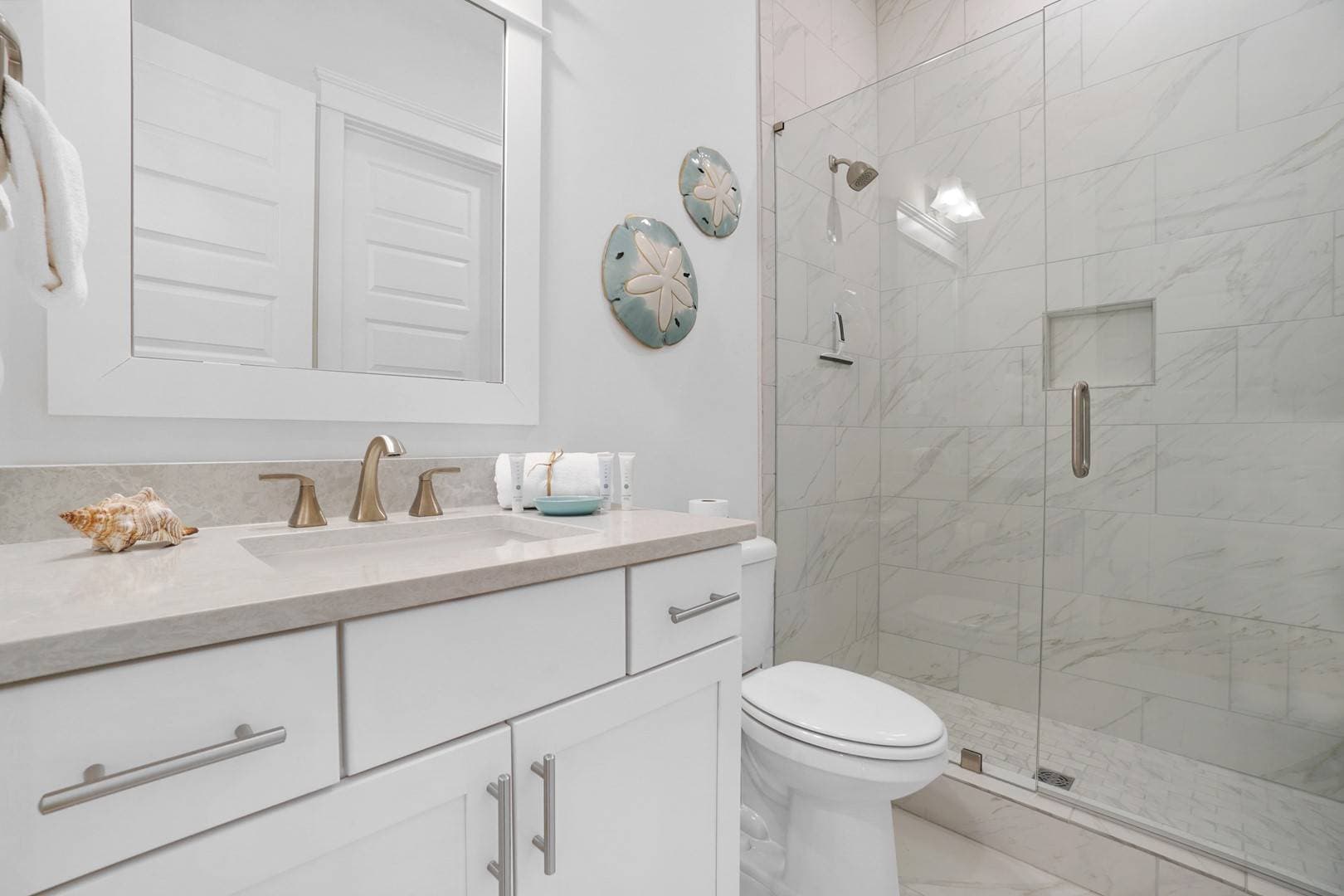 Cottage by the Sea - Image 34