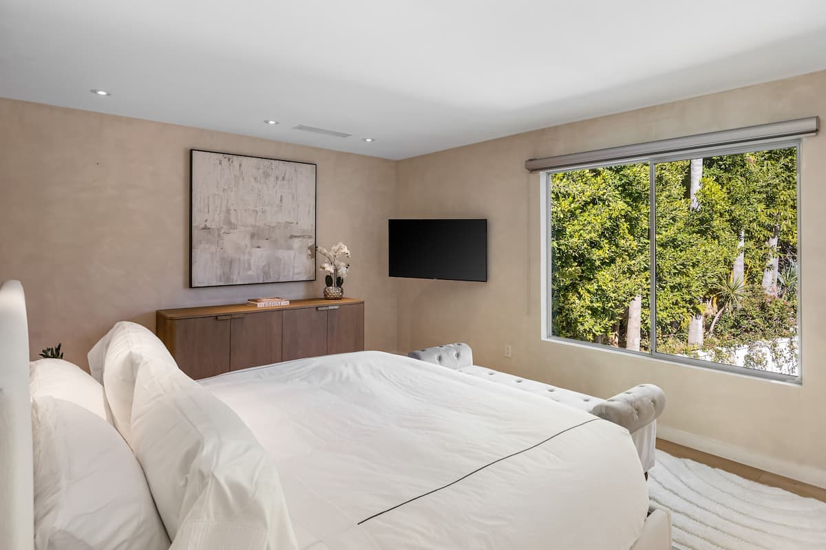 Skyline Chalet - Image 12